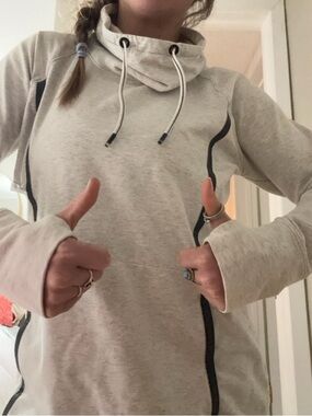 Athleta - Cozy Light Heather Gray Pullover with Thumbholes